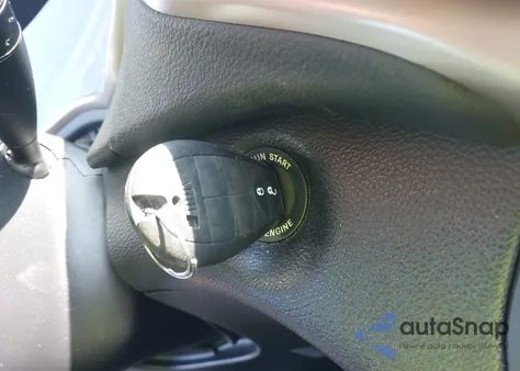 2014 Jeep Cherokee Latitude z USA, uszkodzony, nr VIN 1C4PJMCB6EW137769